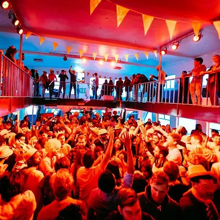 캠프장 The Esn Kingsday